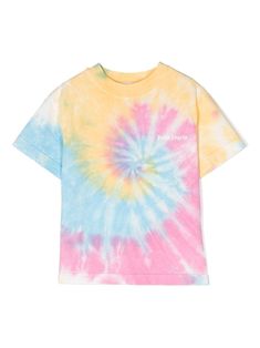 white/multicolour organic cotton tie-dye print logo print at the chest crew neck short sleeves straight hem Conscious: This item is made from at least 50% organic materials Cute Tie Dye Shirts, Theme Nights, Fabric Dyeing Techniques, Simplistic Wallpaper, Angel Kids, Kids Tie Dye, Tie Dye Cotton, Tie Dye Shirts, Aesthetic Shirts