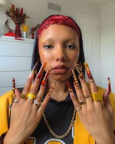 Jelly Fall Nails, Red Eyebrows Black Women, Bleached Eyebrows Black Women, Maximalist Jewelry Aesthetic, Indie Nail Designs, Eyebrows Black Women, Red Nails Black Women, Red And Yellow Nails