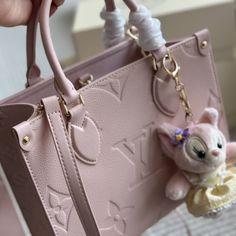 L1:1 Replica Bags  Measurement: 25 x 20 cm / 9.8 x 7.9 inches   This Product Is Of The Best Quality.  The Production Time Is 3-5 Working Days.  Includes Box, Dust Bag, Care Manual, Booklet, Card, Bill Of Sale… Luxury Pink Bag For Daily Use, Luxury Pink Shoulder Bag For Shopping, Luxury Pink Shoulder Bag With Top Carry Handle, Luxury Pink Tote Shoulder Bag, Designer Pink Shoulder Bag For Shopping, Designer Pink Handheld Bag, Luxury Pink Handheld Bag, Luxury Pink Handheld Bags, Luxury Handheld Pink Bag