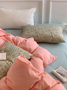 Cottagecore Bedding Set in coral duvet cover and floral pillowcase Pastel Bedding Aesthetic, Lilac Room Aesthetic, Cottagecore Bedding, Leopard Print Rug, Cottagecore Pastel, Cottagecore Life, Quilted Curtains, Pastel Color Palette, Bedroom Cozy