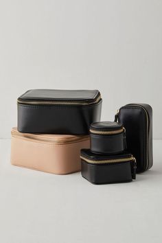 Elegant Rectangular Cosmetic Bag For Storage, Elegant Rectangular Cosmetic Storage Bag, Elegant Rectangular Storage Case, Luxury Cosmetic Bag With Case For Gift, Luxury Cosmetic Bag With Case As Gift, Luxury Cosmetic Bag With Case Included For Gift, Elegant Compact Storage Cases, Modern Rectangular Cosmetic Bag For Gift, Modern Rectangular Cosmetic Bag Gift