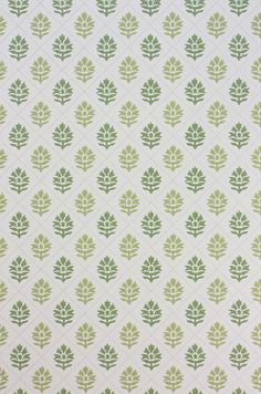 Sample Camille Wallpaper in green from the Les R��ves Collection by Nina Campbell Small Room Wallpaper Green, Why Wallpaper, Nina Campbell Wallpaper, Nina Campbell, Stall Designs, Textile Pattern Design, Green Home Decor, Belem, Wallpaper Online