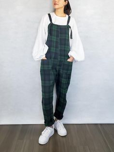 • Super comfortable and roomy overalls with adjustable straps. • Warm plaid flannel made of 100% cotton, to keep you warm in winter.  • Colors: black, green, and blue plaid. • Add or take off any pockets at no extra cost, just let me know in the comments. Options: front bib, 2 front square pockets, 2 back square pockets.• Lengthen or shorten up to 15cm / 6in at no extra cost, just let me know in the comments. | SIZES |Please check the measurements carefully. These overalls are a loose fit, but i Minimalist Clothes, Cute Overalls, Womens Jumpsuits Casual, Chino Hills, Linen Romper, Womens Jumpsuits, Boho Clothes, Casual Jumpsuit, Plaid Fabric