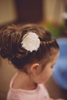 new updo hairstyles with flowers for little girls Flower Girl Hairstyles Updo, Flower Girl Hair Styles, Recital Hair, Flower Girl Ideas, Hair For Wedding