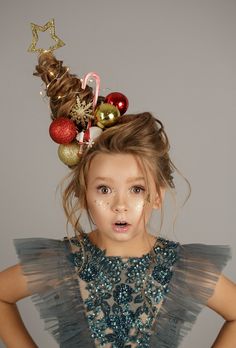 Kids Xmas Hairstyles, Xmas Hairstyles For Women, Whoville Hair Ideas, Holiday Crazy Hair Day, Wacky Christmas Hair, Crazy Hair Christmas, Grinch Hairstyles For Kids, Diy Christmas Costumes For Kids, Christmas Crazy Hair