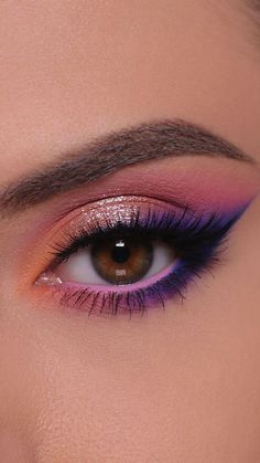 Colorful Eye Makeup Purple, Multicolor Eye Makeup, Colourful Eye Makeup Looks, Colorful Smokey Eye Makeup, Purple And Pink Eye Makeup, Colour Makeup Looks, Colorful Make Up, Colorful Wedding Makeup, Fun Easy Makeup