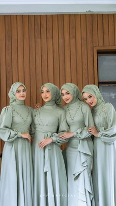 Malaysian Dress, Official Dress, Dress Muslim Modern, Mermaid Long Bridesmaid Dresses, Rok Outfit, Official Dresses, Simple Bridesmaid Dresses, Gowns Dresses Elegant, Muslimah Dress