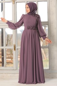 Modest Evening Gowns, Islamic Fashion Dresses, Chic Evening Dress, Bridal Dress Fashion, Designer Evening Dresses