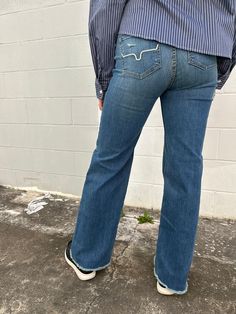 A high-rise stovepipe jean with a wide leg and raw hem, the Olivia is the perfect everyday jean. Made from innovative tri-blend denim for maximum wearability and rebound, this lightweight jean is accented with the Kimes Ranch iconic Longhorn logo on both back pockets. Womens Jeans Western, Kimes Ranch Jeans Outfit, Kimes Ranch Jeans, Kimes Ranch, Wishlist 2024, Western Jeans, Christmas Clothes, Rose Boutique, Cowgirl Style