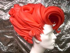 DIY Foam Wig ||||| Wow! I never knew foam could be so beautiful. This would make a great (and I imagine light) Flame Princess wig. Foam Wig, Foam Wigs, Flame Princess, Diy Kostüm, Costume Tutorial, Cosplay Tutorial, Cosplay Diy, Cosplay Tips