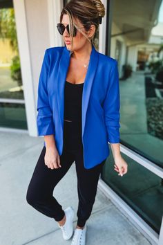 Royal Blue Professional Outfit, Outfit With Blue Blazer Women, Outfits With Blue Blazers Women, Women Blue Outfit, Outfit With Blue Jacket, How To Style A Blue Blazer, Bright Blue Outfits For Women, Blue And Black Work Outfit, Royal Blue Black And White Outfits