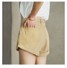 With a very stylish design, Women's Denim Shorts are a great option for your style in daily life. The product, which uses cotton and polyester in its production, has 5 different color options. The product, which has a zippered closure method, has sizes S-XL. Now just a click away with affordable prices and free shipping. Style: Casual Material: Cotton Designed by Thekittenpark Safety Shorts, White Denim Shorts, Solid Leggings, High Waist Fashion, Women Shorts, Hot Shorts, High Rise Denim Shorts, Short Jeans, High Waisted Shorts Denim