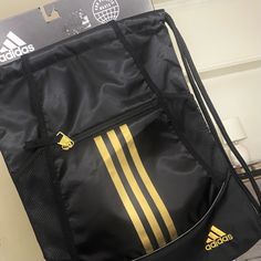 New Never Used Sack Pack Adidas Casual Travel Gym Bag, Functional Black Adidas Gym Bag, Casual Adidas Gym Bag For Travel, Black Sports Backpack Shoulder Bag, Black Backpack Shoulder Bag For Sports, Sporty Black Bag For Back To School, Casual Black Adidas Gym Bag, Casual Gym Standard Backpack, Black Tote Gym Bag For School