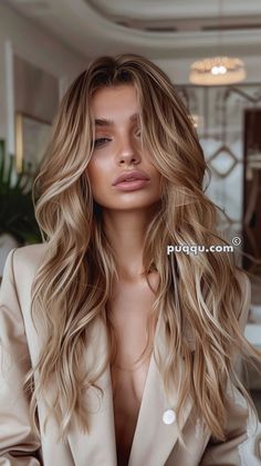 Balyage Hair, Dark Blond, Blonde Hair With Lowlights, Hair Color Pictures, Hair With Lowlights, Light Blonde Hair, Gray Hair Highlights, Goddess Hairstyles, Honey Hair