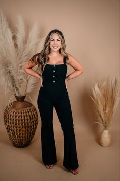 Shoes With Jumpsuit Outfit, Jumpsuit Fall Outfit, Shelf Wardrobe, Corduroy Jumpsuit, Jumpsuit Fall, Early Fall Outfits, Leg Model, Outfits Petite, Fresh Outfits