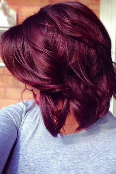 13 Purple Red Hair Is The New Black | LoveHairStyles.com Dark Red Hair Burgundy, Beautiful Red Hair Color, Red Violet Hair, Violet Hair Colors, Dark Red Hair Color, Hair Color Plum, Pink Blonde Hair, Plum Hair