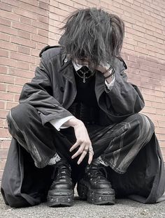 Guys With Skirts, Russian Clothes Aesthetic, Emo Men Outfits, Russian Aesthetic Outfit, Male Emo Outfits, Emo Style Men, Agender Outfits, Goth Guy Outfits, Emo Outfits Men