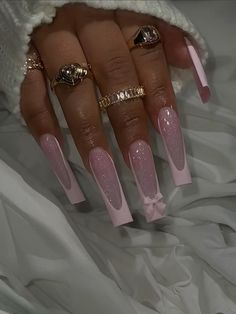 Ombre Rhinestone Nails, Long Classy Nails, Birthday Nails Classy, Ombre Nails With Rhinestones, Bougie Nails, Sparkly French Tips, Vogue Nails, Pink Ombre Nails