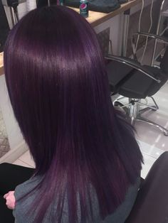 dark purple hair Dyed Hair On Straight Hair, Crown Hair Dye Style, Purple Hair Dimension, Hair Dye Ideas Whole Head, What Colour To Dye Your Hair, Plum Coloured Hair, Colors To Dye Your Hair Brunettes, Hair Colour Ideas Purple, Berry Purple Hair