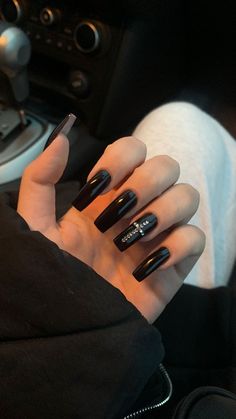 Black Prom Nails Coffin, All Black Nail Designs, All Black Nails With Rhinestones, Black Gem Nails, Long Black Acrylic Nails, Cute Black Nails Ideas, Black Rhinestone Nails, Nail Inspo Goth, Black Nails With Rhinestones