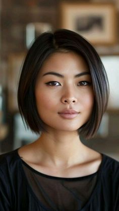 Coupe au carré Short Hairstyle For Rounded Face, Short Bob Round Face, Haircuts For Round Faces Short, Asian Bob Haircut, Asian Haircuts, Medium Pixie, Bob Hairstyles For Round Face, Haircuts For Round Faces, Balayage Long Hair