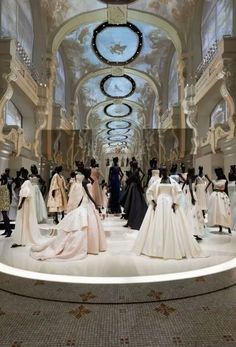 Dior Designer, Model Aesthetic, Fashion Marketing, Student Fashion, 가을 패션, Model Life, Mode Vintage