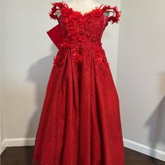 Sparkling Red Dress Used - Like New Used Only Once For 3hrs Cheap Red Princess Dress For Dress-up, Red Princess Dress For Christmas Dress-up, Red Princess Dress With Bow For Dress-up, Redmade Gown For Children, Red Dresses For Kids 11-12, Quinceanera, Kids' Dresses, Size 10, Like New