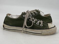 VINTAGE Converse All Star Low Green Canvas Sneakers Adult Unisex M/4.5 W/6.5 Shoes Are In Good Conditions  Showing Light Signs Of Pre Ownership  Please, Look At My Photos Carefully For Accurate Presentation Of The Shoes Fast Shipping From US! Vintage Nike Shoes, 2000s Shoes, Converse Vintage, Paper Things, Vintage Converse, Aesthetic Grunge Outfit, Green Converse, M 4, Mamma Mia