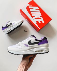 La Nike Air Max 1 DNA CH.1 Purple Punch est disponible sur wethenew.com ➖ 📸 @tebar Nike Airmax 2090, Airmax 2090, Purple Punch, Air Max Day, Kiss My, The Kiss, Air Huarache