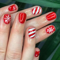 Fingernail Ideas, New Years Nail Art, Ring Finger Nails, Christmas Gel, Gel Mani