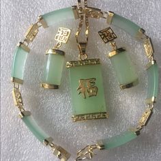 Natural Green Jade 18kgp Fortune Pendant Necklace Drop Earring Bracelet Set # Happiness Free Gift Box Jade Necklace Aesthetic, Jade Accessories, Xoxo Jewelry, Dope Jewelry Accessories, Donut Pendant, Earthy Jewelry, Expensive Jewelry Luxury, Set Bracelet, Jewelry Accessories Ideas