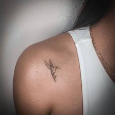 Hummingbird Tattoo With Script, 2 Humming Bird Tattoo, Collarbone Hummingbird Tattoo, Mini Hummingbird Tattoo, Hummingbird Tattoo Minimalist, Bird Collar Bone Tattoo, Small Collar Bone Tattoo, Minimalist Hummingbird Tattoo