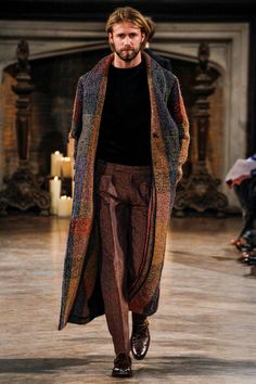 Billy Reid Fall-Winter 2014 Men's Collection Men Long Coat Outfit, Visual Merchandiser, Billy Reid, Mens Fashion Classy, Sharp Dressed Man, Well Dressed Men, Menswear Collection, Clothespins, Inspiration Mode