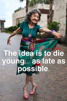 Happy Old People, Advanced Style, Bohol, Ageless Beauty, Young At Heart, Aging Gracefully, Growing Old, Yoga Teacher, Getting Old