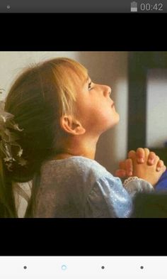 Prayer Pictures, Prayer Images, Children Praying, Let Us Pray, Prayers For Children, Christian Prayers, Sweet Pic, Jesus Pictures, Power Of Prayer