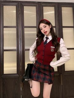 Red Preppy Outfit, Plaid Dresses, Mini Skirt Fashion, School Uniform Fashion, Looks Party, Uniform Fashion, Plaid Mini Skirt, Long Sleeve Plaid, Kpop Fashion Outfits