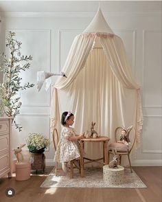 Neutral Princess Bedroom, Vintage Princess Nursery, Whimsical Childrens Room, Vintage Girls Room, Kids Rooms Inspo, Girls Playroom, Toddler Girl Room