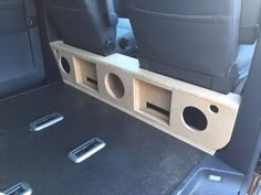 there are two speakers in the back of this vehicle