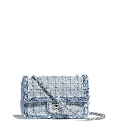 Discover the CHANEL Tweed, Braid & Silver-Tone Metal Blue & White Mini Flap Bag, and explore the artistry and craftsmanship of the House of CHANEL. Chanel Fashion Show 2019, Designer Handbags Chanel, Tweed Bag, Chanel Fashion Show, Mode Chanel, Chanel Tweed, Chanel Flap Bag