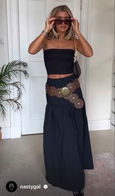 Look Festival Verano, Indie Festival Outfit, Marrakech Outfit, Casual Night Outfit, Boho Casual Outfits, Long Summer Skirt, Long Skirt Summer, Look Festival, Summer Festival Outfit