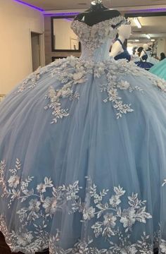 Baby Blue Quinceanera Dresses, Blue Quince Dress, Light Blue Quinceanera Dresses, Baby Blue Quinceanera, Light Blue Quince, Cinderella Quinceanera Themes, Xv Dresses, Prom Dress Ball Gown, Quinceanera Themes Dresses