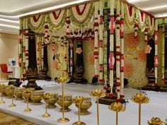 Small Mandapam Decoration, Traditional Muhurtham Stage Decoration, Small Wedding Hall Decorations, Small Mandap Decoration, Muhurtham Backdrop, Indian Reception Stage Decoration Backdrops, Muhurtham Stage Decoration