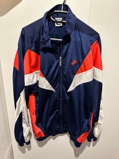 Nike Air Jacket Windbreaker Size L Retro Vintage Nike Air JACKET good condition Vintage Long Sleeve Sports Outerwear, Long Sleeve Sportswear Coat With Pockets, Retro Sports Track Jacket With Pockets, Casual Long Sleeve Nylon Sport Coat, Retro Outdoor Track Jacket With Long Sleeves, Retro Long Sleeve Track Jacket For Outdoor, Retro Long Sleeve Nylon Outerwear, Nike Air Jacket, Vintage Nike Jacket