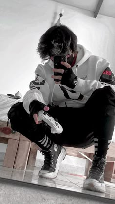 Goth Boy Outfits, E Boy Outfits, Emo Boy Outfits, Edgy Boy, Casual Techwear, Eboy Aesthetic, Techwear Fashion, Guy Fits, Goth Boy