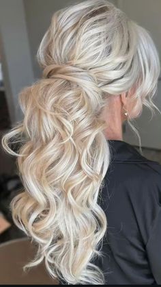 Ponytails With Bangs, Half Pony Hairstyles, Pony Hairstyle, Half Pony, Wedding Hair Trends, Cute Prom Hairstyles, Barbie Hairstyle, Pony Hairstyles, Blonde Ponytail