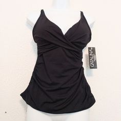 Catalina Swimwear Black Tankini Padded Underwire Built In Bra Removable Pads Adjustable Straps Swimsuit Top Sz S 88% Nylon 12% Spandex 100% Polyester Lining Nwt Retail $48.00. G2 Elegant Sleeveless Tankini With Built-in Bra, Black V-neck Lined Swimwear, Black Lined V-neck Swimwear, Built In Bra Top, Chic Black Tankini With Built-in Bra, Black Tankini With Built-in Bra For Pool, Black Underwire Tankini With Lined Body, Black One-piece Tankini With Built-in Bra, Black Lined Tankini For Pool