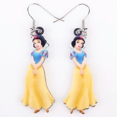 Add Any 4 For $25 Jewelry Items To Your Bundle And Then Make An Offer For $25 Brand New In Package Snow White Earrings So Stunning !!! Will Come With A Small Gift Bag Kitten Earrings, Princess Earrings, Elephant Earrings, Dog Brooch, Dog Earrings, White Princess, Small Gift Bags, Dog Jewelry, Long Drop Earrings