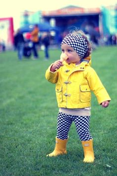 cute kids 20 How cute are these kids outfits? (27 photos) 4, 7, 14, 19, and 23 are my faves!! My children will look just like that! Baby Proofing, Cool Stuff, Future Kids