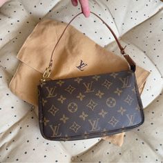 Louis Vuitton Pochette It’s In Really Great Condition, No Signs Of Wear Or Stains On The Exterior Or Interior Of The Bag. The The Strap Is In Good Condition As Well. The Hardware And Zipper Doesn’t Have Any Rub Offs. Comes With Dust Bag :) Measures Are 8.5” X 5” X 1.5” Date Code Ar1915 Made In France Feel Free To Msg Me For More Photos Or Additional Information:) Thank You For Viewing! Louis Vuitton Accessories Pochette, Cute Louis Vuitton Bags, Luxury Purses Louis Vuitton, Clean Girl Eating, Louis Vuitton Pouchette, Louis Vuitton Vintage Bag, Louis Vuitton Pochette Accessories, Louis Vuitton Satchel, Girl Eating