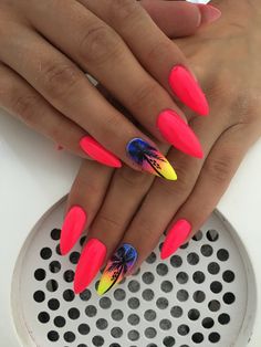 Nokti Za Leto, Flamingo Nails, Palm Tree Nails, Mickey Nails, Pointy Nails, Nails Today, Glitter Gel Nails, Nails Now